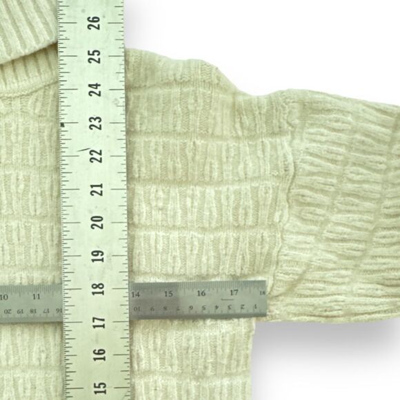 LACOSTE Cable Knit Cowl Neck Cream Sweater Back Buttons‎ Wm Sz 6 Med Bell… - Picture 11 of 11